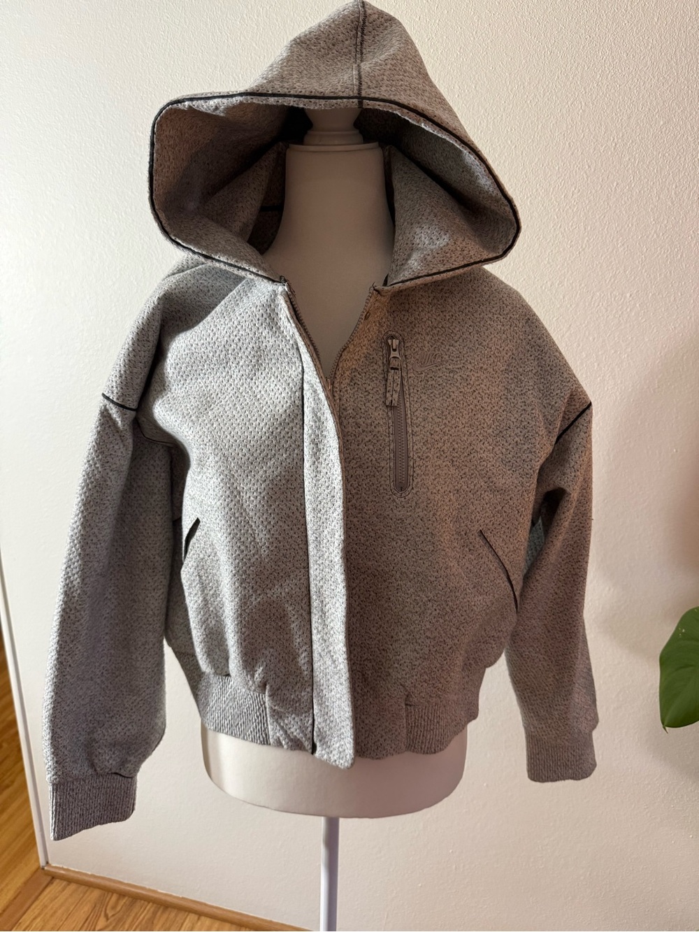 Nike Light Gray Tech Pack Hooded Zip-Up Pullover NWOT
